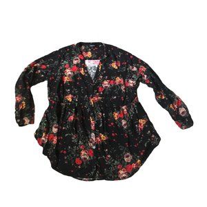 CLOSET CLOSING 💥 Torrid black floral blouse